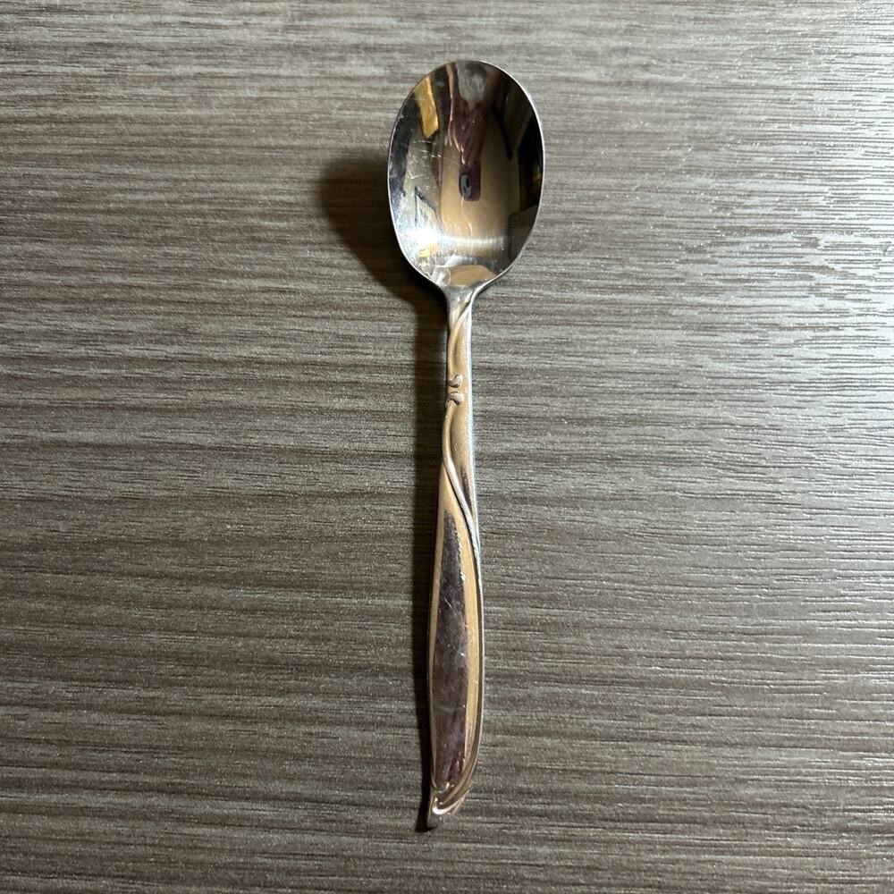 Hull Riptide 1 Soup Spoon 5 13/16” Vintage Stainless Steel Flatware Korea Dorzel